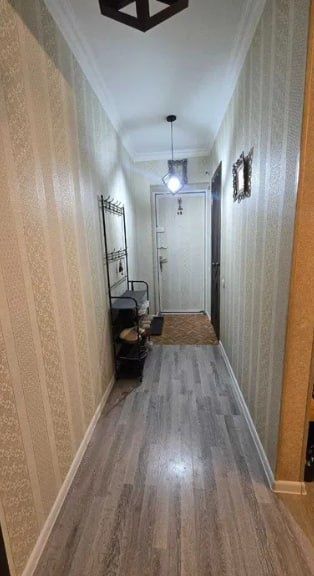 Продаётся Мирабад ТШевченка 2/5/5 с мебелью техникой ремонт хороший !