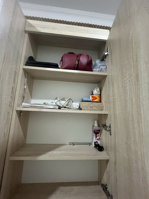 продаю шкаф для прихожей