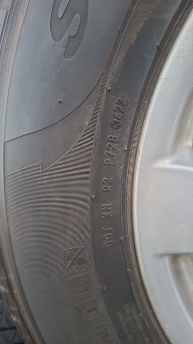 Vand 2 seturi roti complete pentru suv cu anvelope 235/65/17