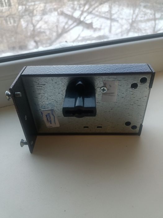 Продам замок дверной