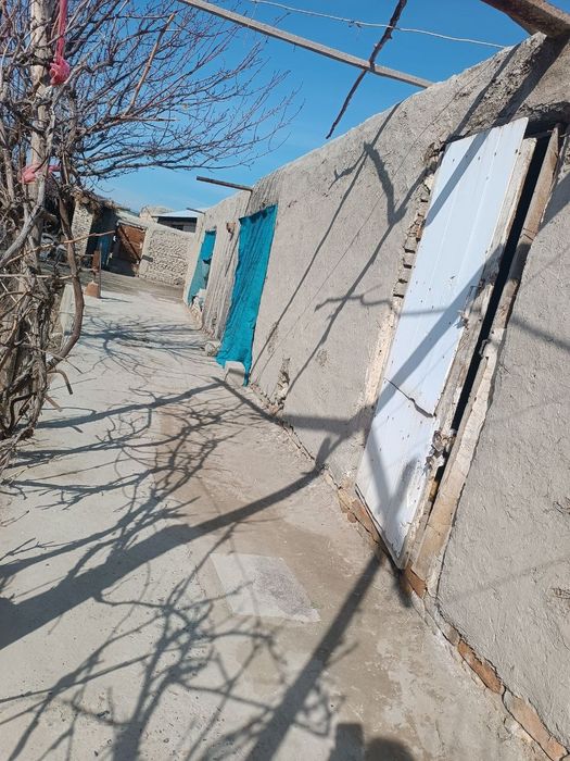 Uchastka yer sotiladi 4 sotix Zarafshon kalxoz Qassabon maxallada