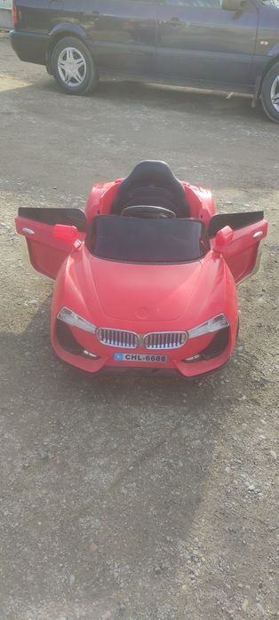 Детский электромобиль