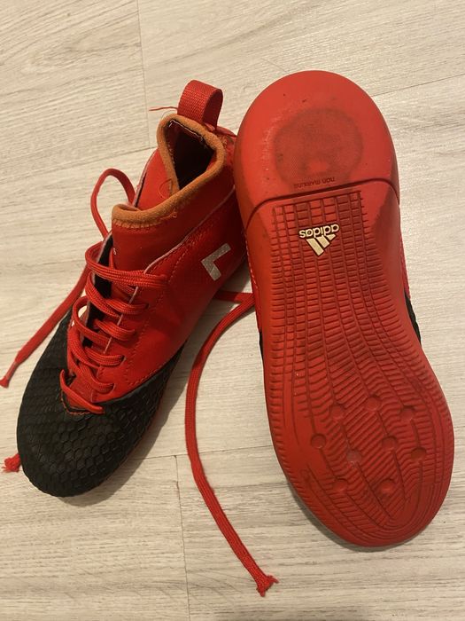 Ghete fotbal copii, 6 perechi, marimi 31…33 1/2