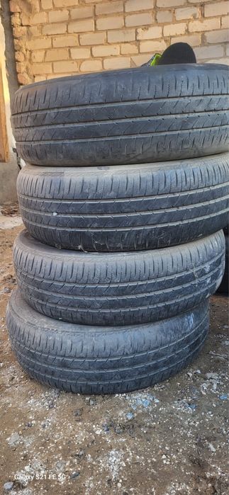 Продам покрышки 4шт комплект