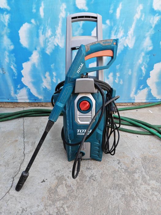 Мойка высокого давления  TOTAL