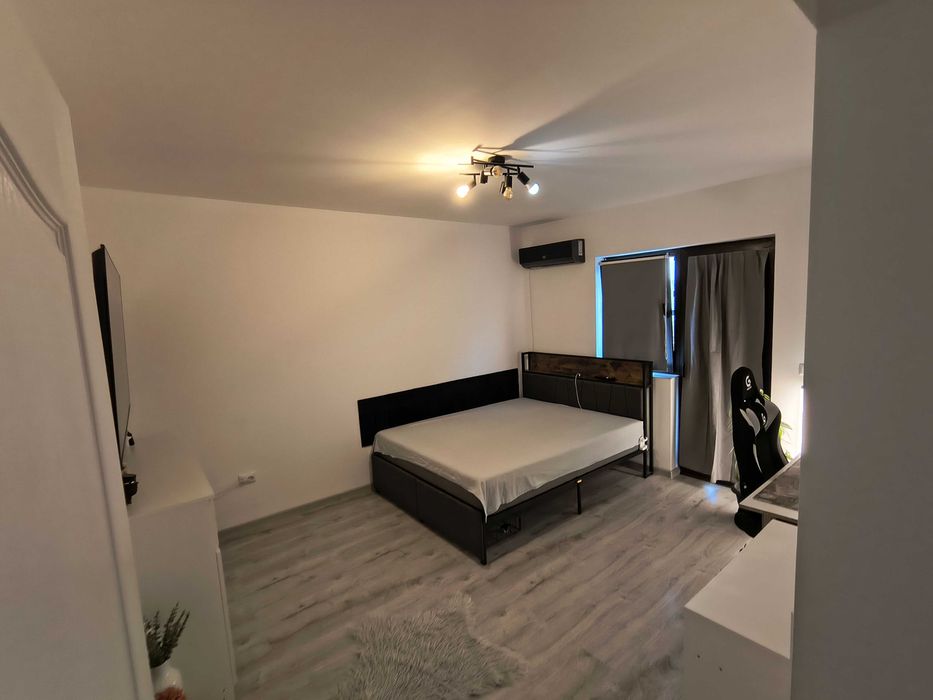 Apartament 3 cam. decomandat, mobilat utilat, parter