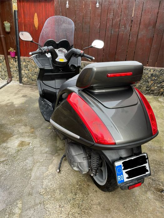 Vând scuter Aprillia Atlantic de 500cc