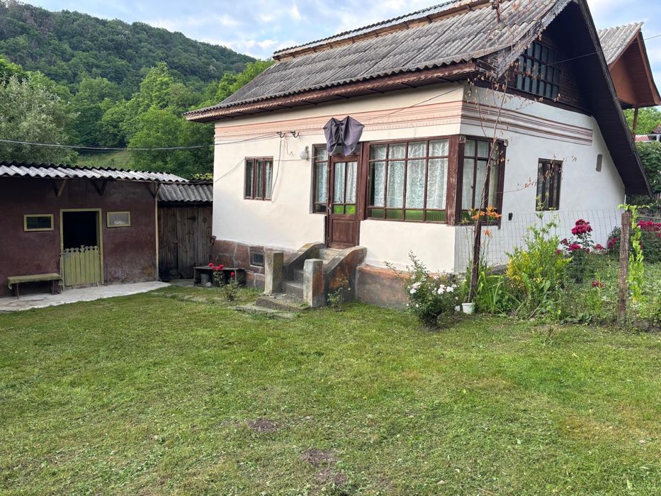 Casă batraneasca de vanzare!