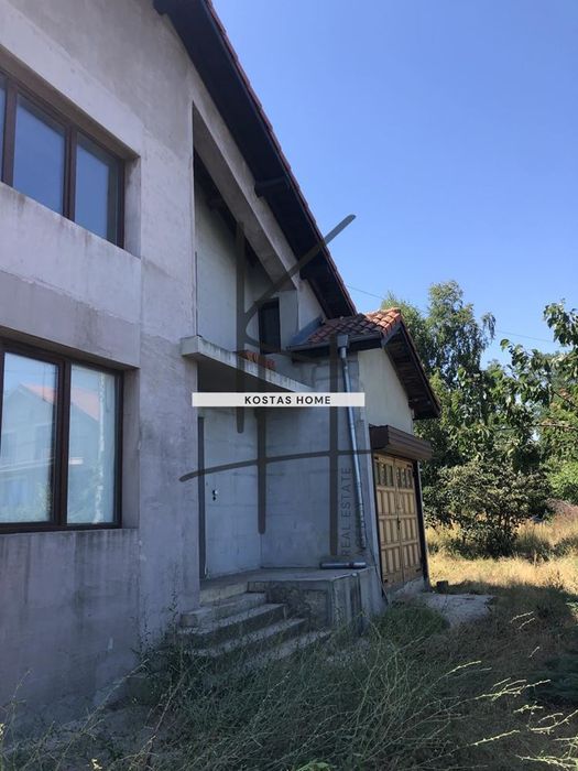 Продава се Къща в Варна, м-т Боровец - юг - 150 кв.м за 1494 €/кв.м - Снимка #1