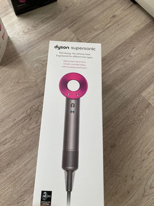 Uscator de par Dyson HD15 urgent!!!