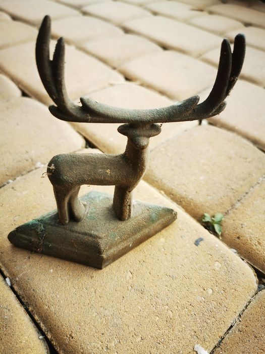 Statueta cerbul de aur antic