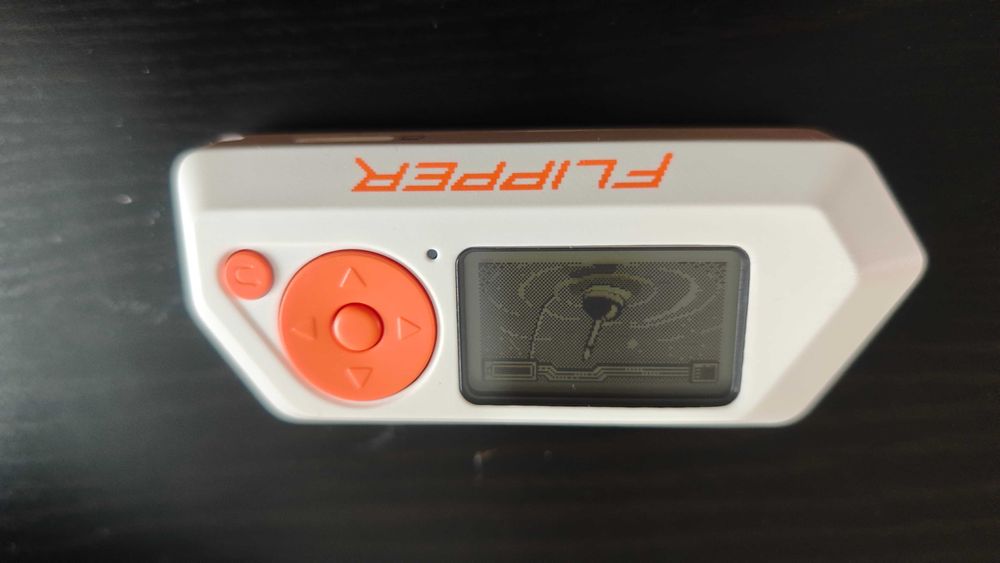 Продавам перфектен Flipper Zero