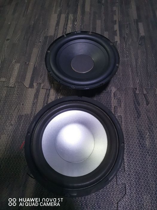Difuzoare de bass 20cm.