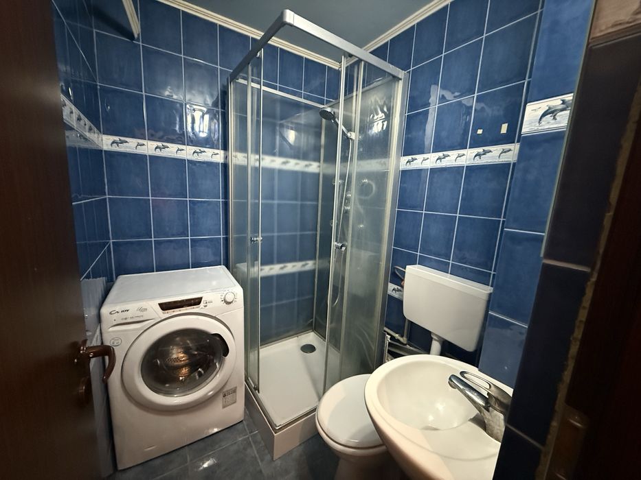 Inchiriez apartament 3 camere