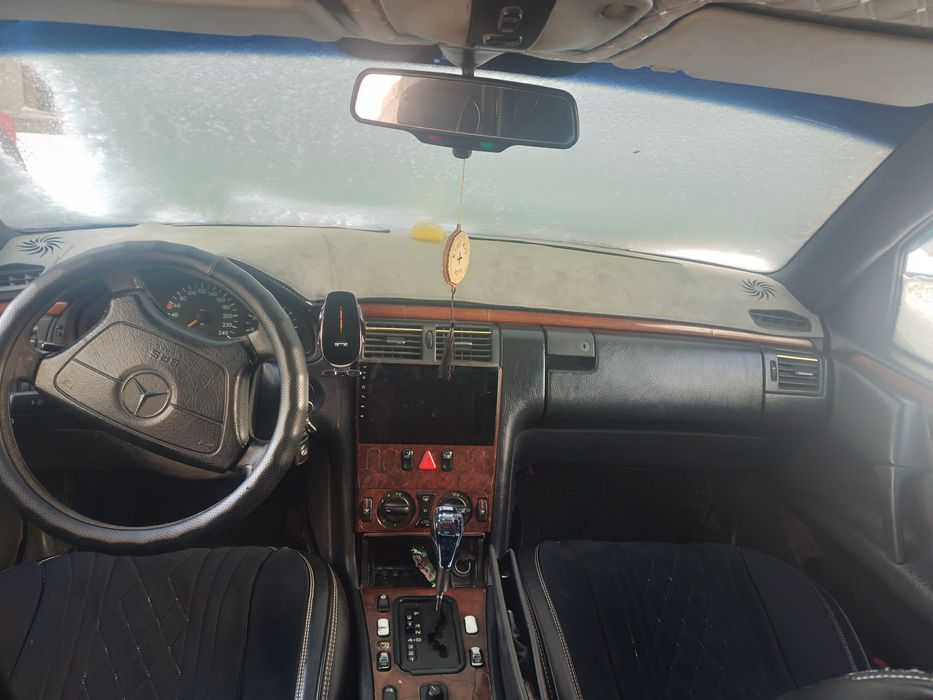 Мерседес бенз 2.3 1996