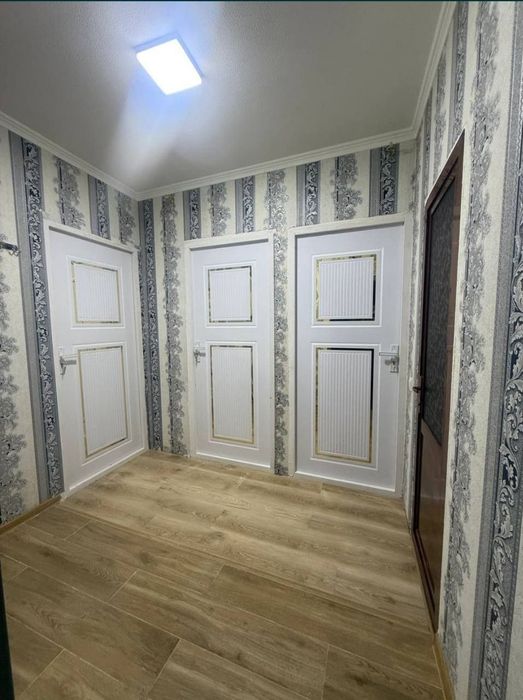 Продаётся 2х комнатная квартира на 1м этаже в 5ти этажном кирпичный до