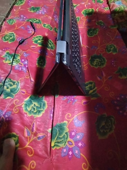 Yoga noutbuk sensor xamma joyi yaxshi ishledi