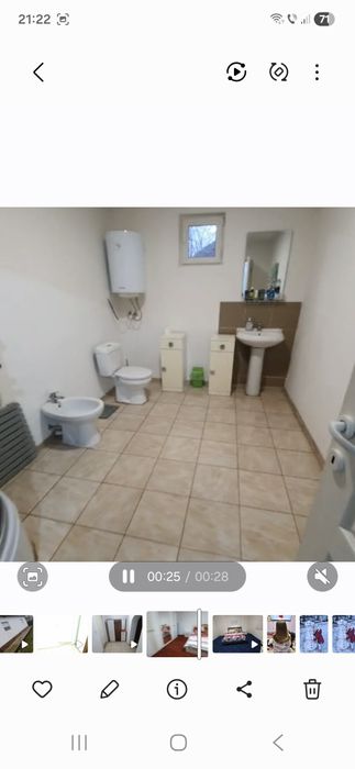 Casa de vanzare compusa din 2 camere  , bucatarie , living si baie