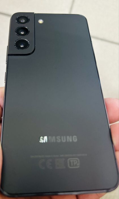 Продам samsung S22