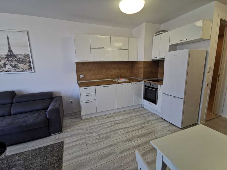 Дава се под наем Двустаен апартамент в София, Младост 2 - 69 кв.м за 423.81 € - Снимка #2