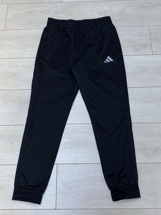 Pantaloni de trening bărbați Adidas nou, M