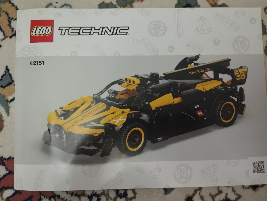 Конструктор LEGO Бугатти Болид