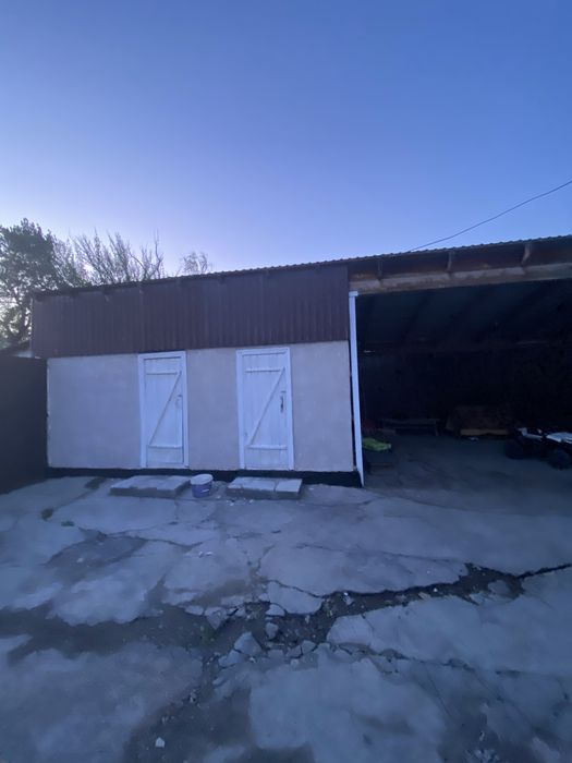 Дом с земельным участком