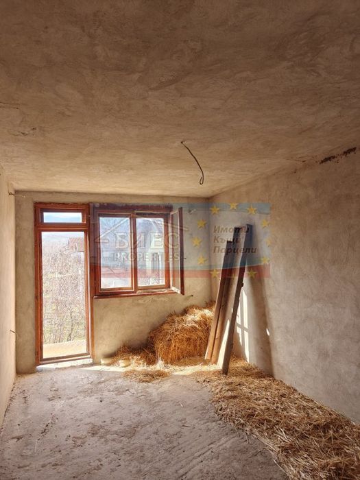 Продава се Къща в с. Гълъбник, Област Перник - 102 кв.м за 315 €/кв.м - Снимка #8