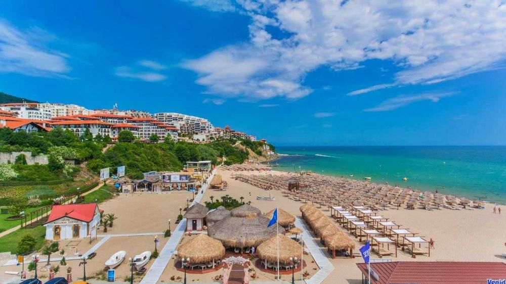 Продава се Тристаен апартамент в Свети Влас - 92 кв.м за 1848 €/кв.м - Снимка #17