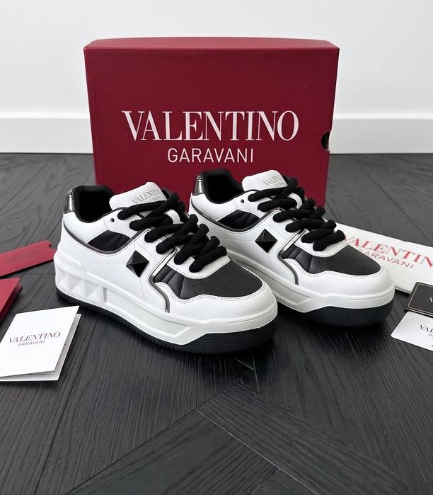 Adidasi Valentino Garavani Negru Alb Premium