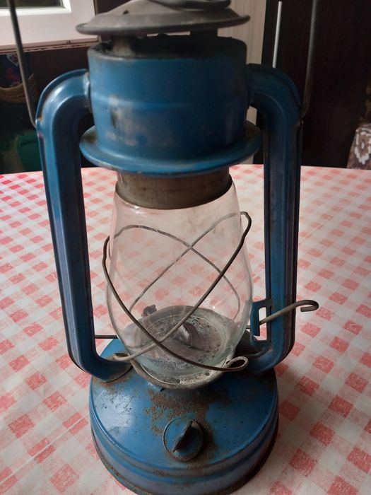 Стари вещи от Соца.