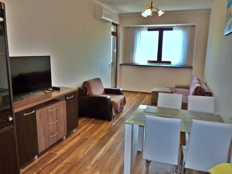 Дава се под наем Двустаен апартамент в Бургас, Зорница - 74 кв.м за 410 € - Снимка #8