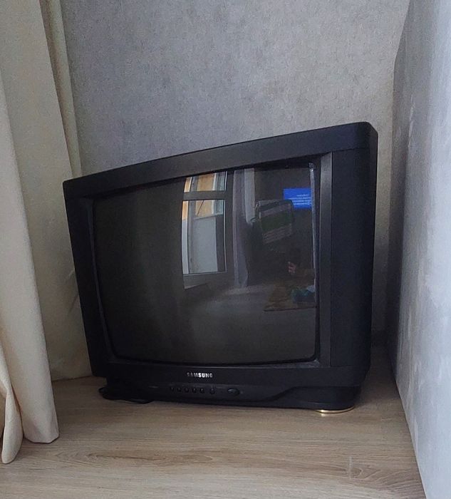 Телевизор Самсунг б/у