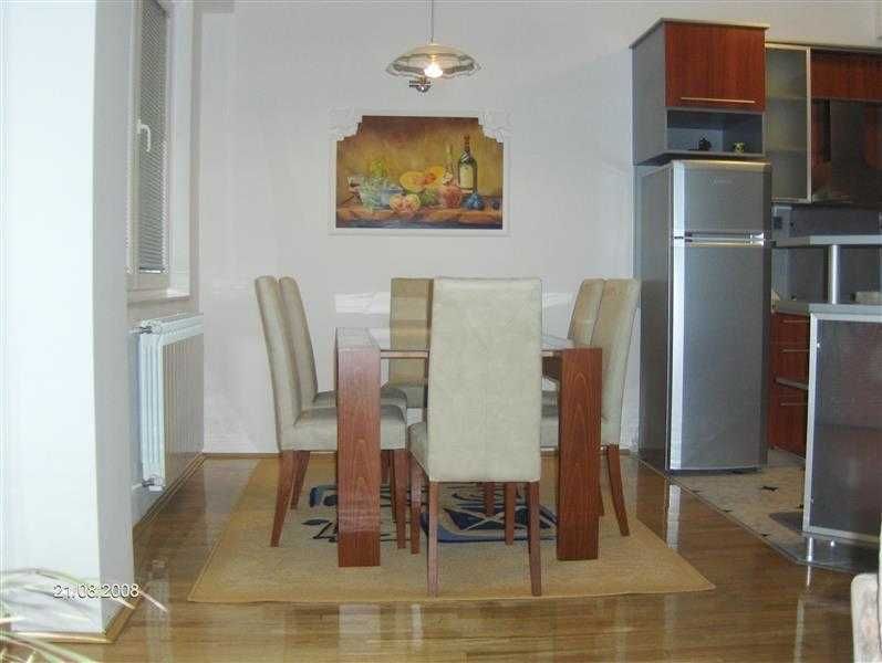 Дава се под наем Едностаен апартамент в Пловдив, Христо Смирненски - 34 кв.м за 153 € - Снимка #2