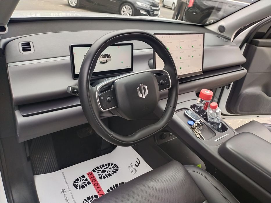 Elektromobil toliq Leapmotor C 10