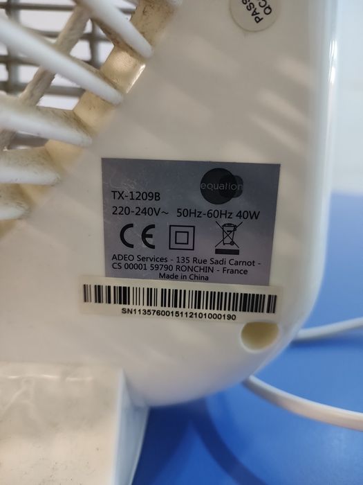 Vând ventilator patrat Equation 40w