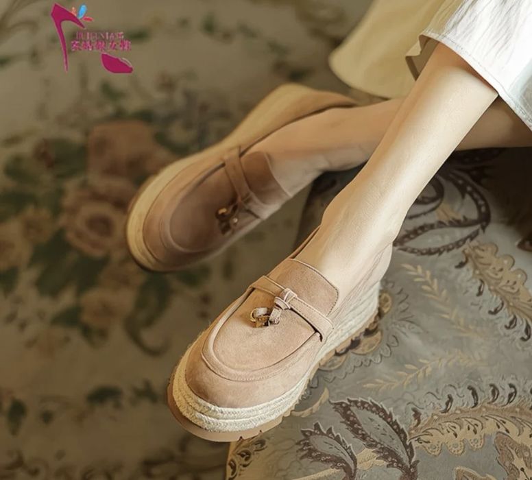 Лоферы женские 35/36