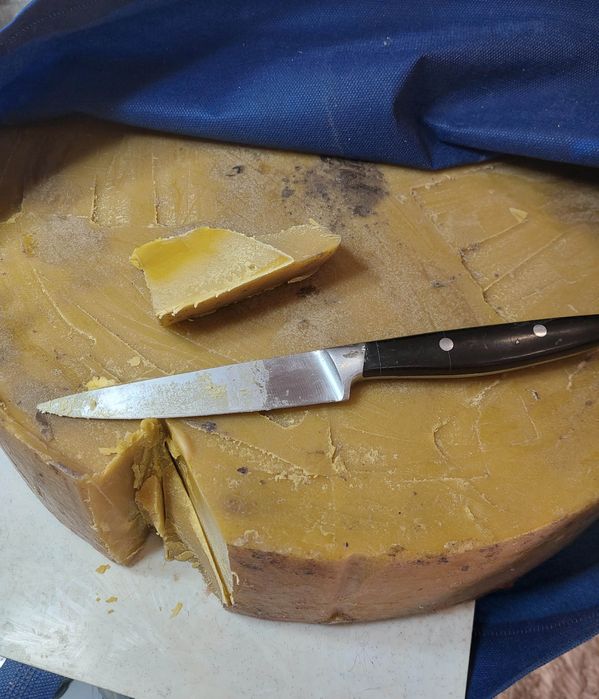 Продаю натуральный воск