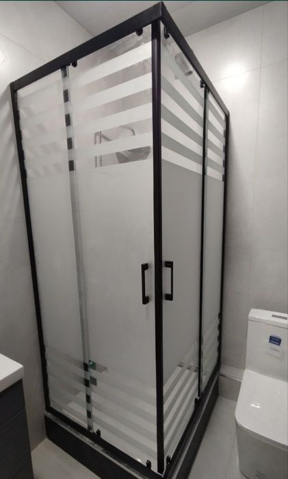 Стеклянные душевые перегородки. Душевая кабина. Dushavoy kabina