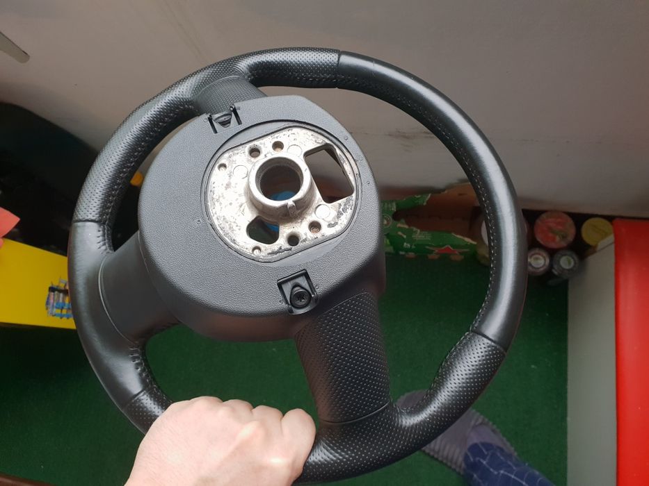 Comenzi padele volan incalzit tetiere interior audi