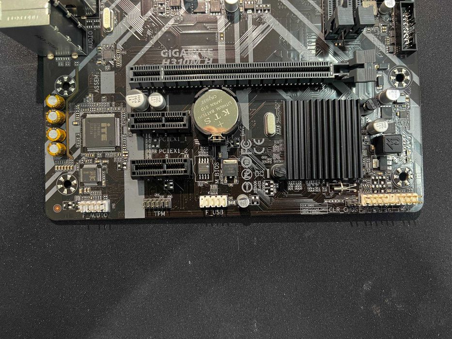 Материнская плата GIGABYTE H310M S2