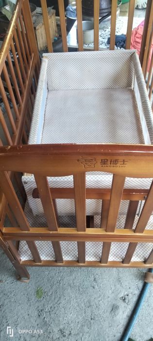 Продам кроватку с люлькой