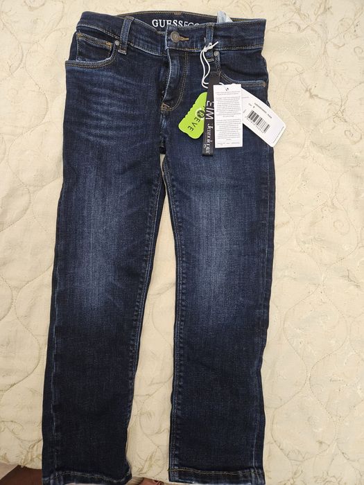 Детски дънки Guess за момче