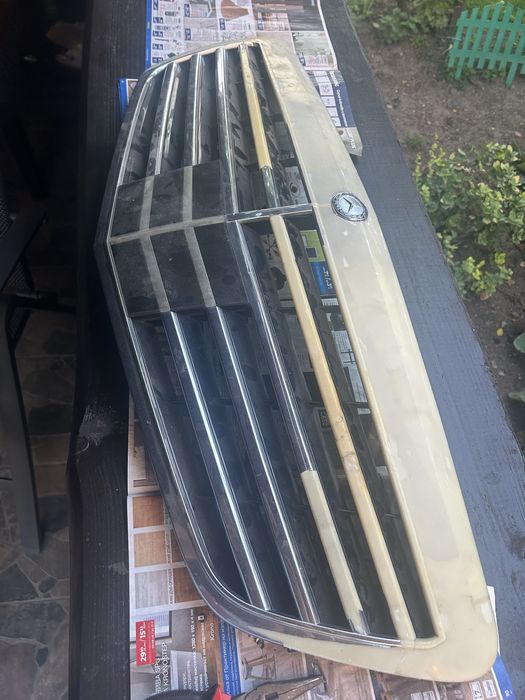 Решетка за Мерцедес w221 с дисктроник