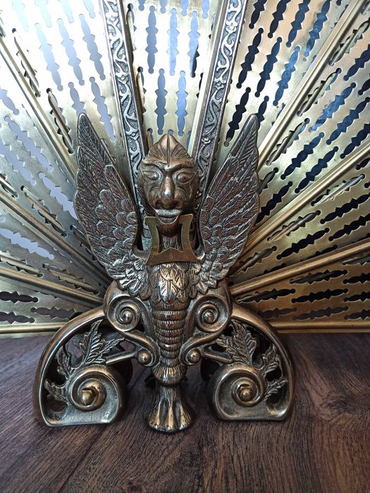 Месингова решетка, параван за камина