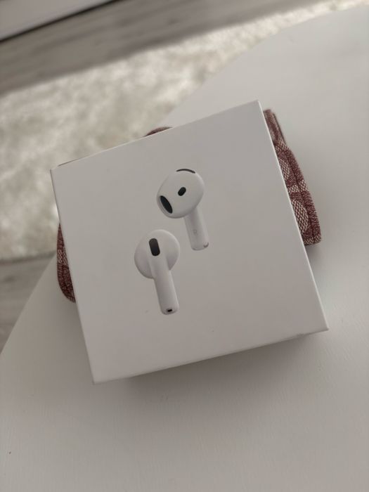 AirPods 4 impecabile nefolosite
