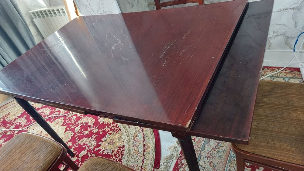 Стол раздвижной продаётся