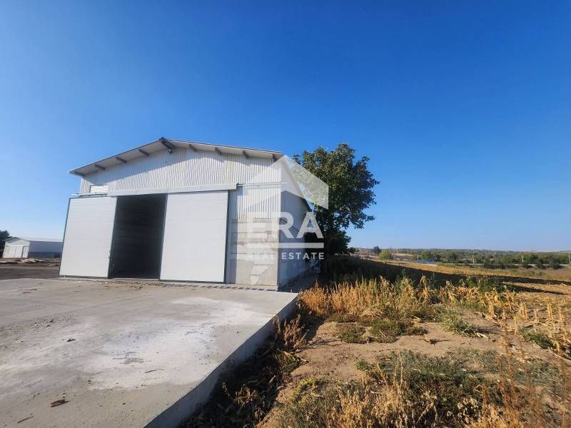 СКЛАД Под наем, с. Червена вода