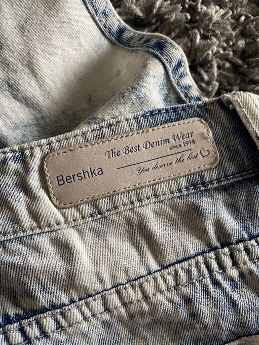 Гащеризон BERSHKA