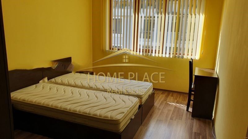 Дава се под наем Двустаен апартамент в Варна, Левски - 69 кв.м за 612 € - Снимка #4